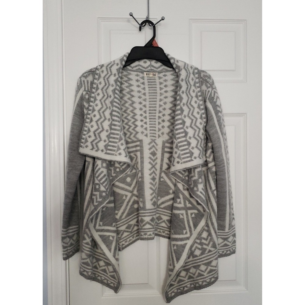 Woven Heart Womans Cardigan Swester Open‎ front Grey & White Size Small